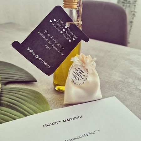 Mellon Apartments Zaton  ภายนอก รูปภาพ