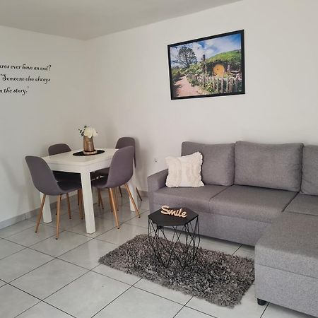 Mellon Apartments Zaton  ภายนอก รูปภาพ