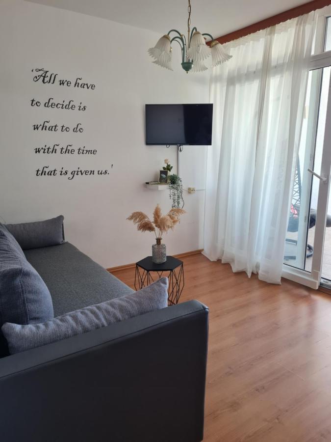 Mellon Apartments Zaton  ภายนอก รูปภาพ